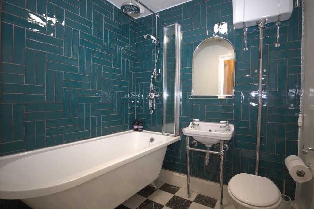Seagulls Nest- Stylish 1 Bed Seafront Apartment Hastings