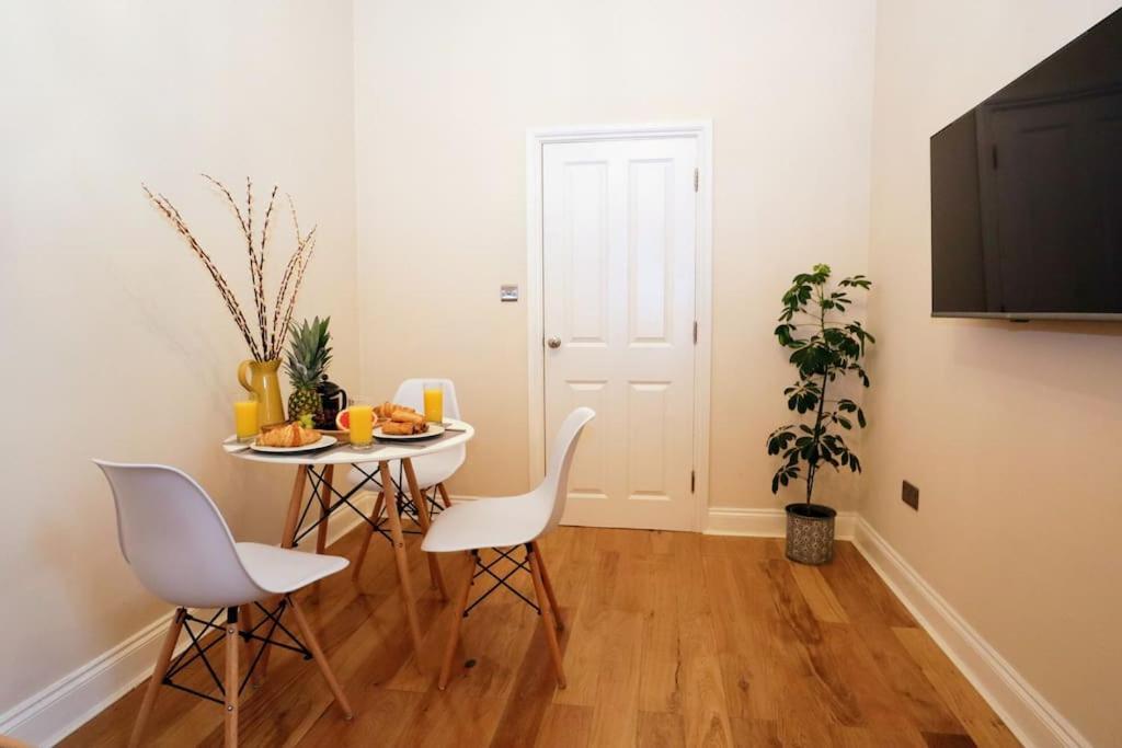 Apartment Seagulls Nest- Stylish 1 Bed Seafront